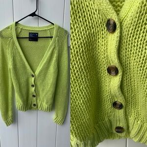 🌻 3/25 American Eagle Neon Cardigan